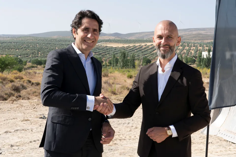 Ignacio Cuerva, CEO de Cuerva y Gísli Kr. Kristjansson, CEO de Alto Infraestucture.